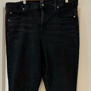 Women’s skinny jeans